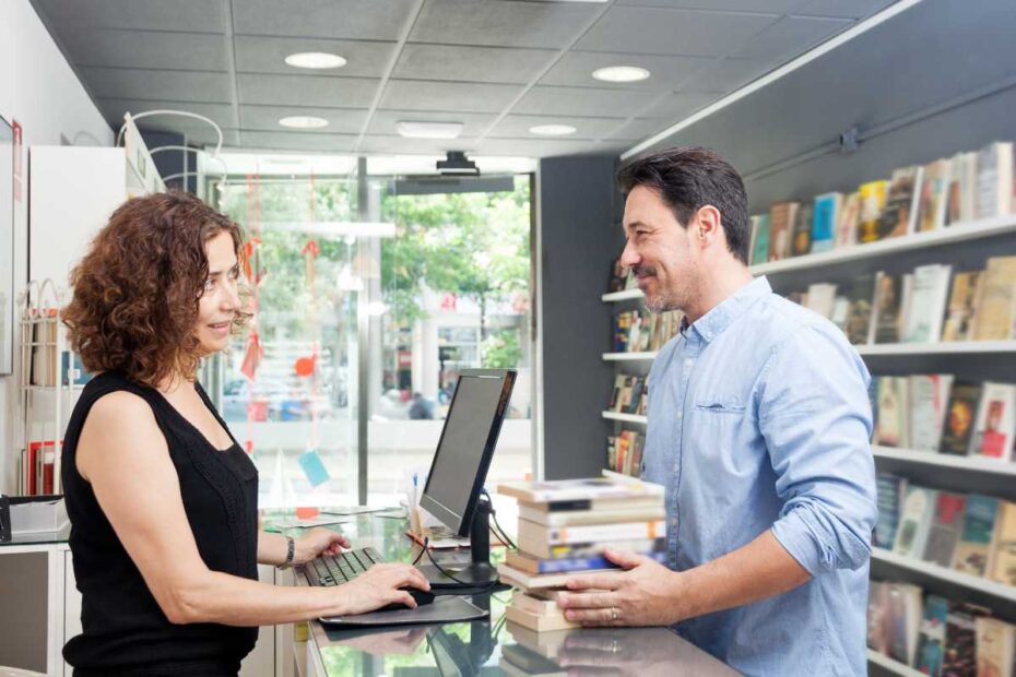 Loja de Conveniências e Livros